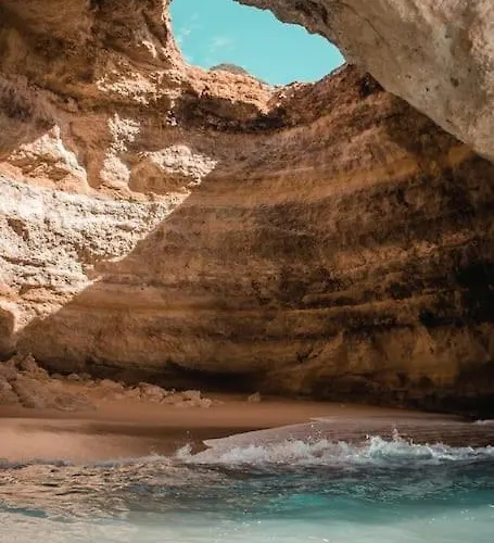 White - Ocean View شقة