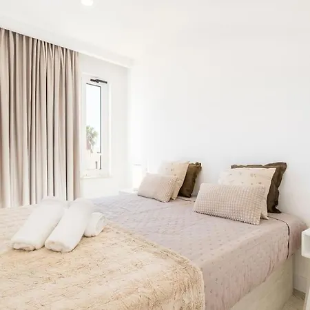 White - Ocean View 阿尔布费拉